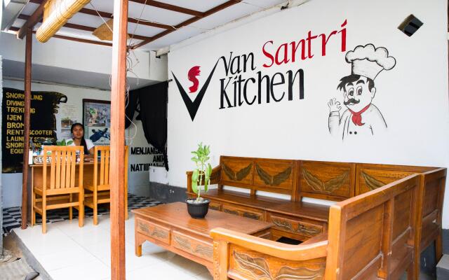 Van Santri Homestay Pemuteran