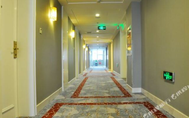 Yijing Holiday Hotel