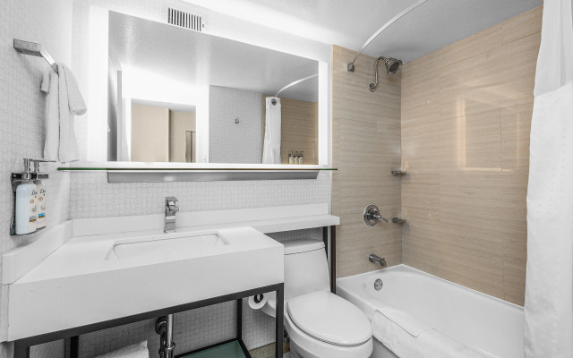 Holiday Inn Golden Gateway by IHG