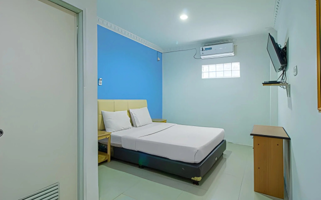 Guest House Dewi Fortuna – Guest Rooms – Jakarta