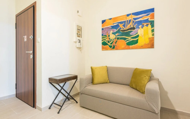 Stylish Kerameikos Apartment by Cloudkeys