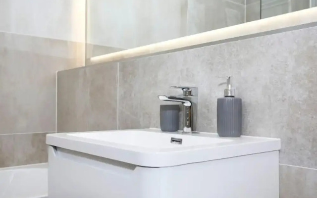 JOIVY Renovated Hidden Gem on the Historic Royal Mile