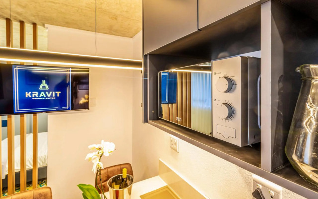 Kravit Premier Suites