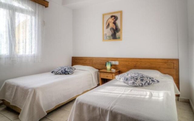 Elia & Tina Apartments