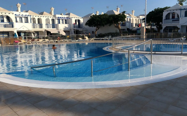 HOLIDAYS FOR THE DEAF - complex PLAYMAR bungalows - grancanariadeaf.com