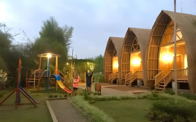 Villa ChavaMinerva Bambu - Lembang