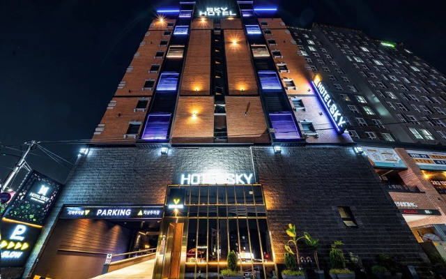 SKYHOTEL