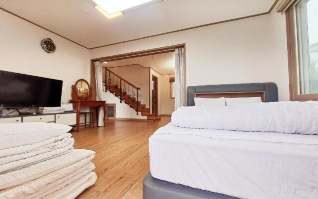 Jeju Gillime Guesthouse & Pension