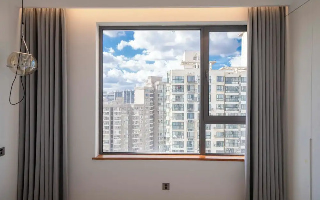 Book and Bed-Jingan Temple