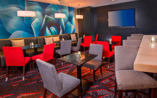 Courtyard by Marriott Dulles Town Center