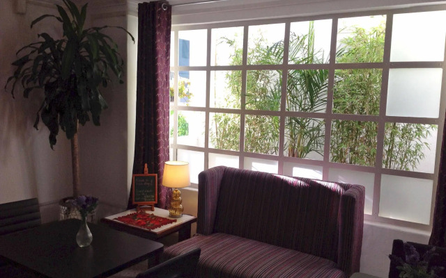 Dakota Bed & Breakfast