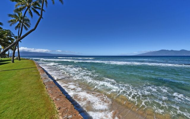 Papakea #f407 2 Bedroom Condo by RedAwning