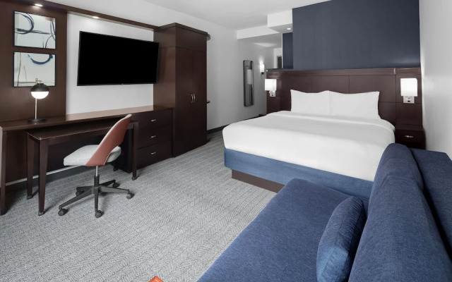 Courtyard Cleveland University Circle