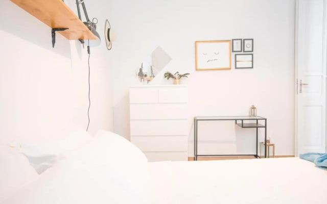 Minimalist Chic a Villanova 3Bdr - 2Bth - WiFi