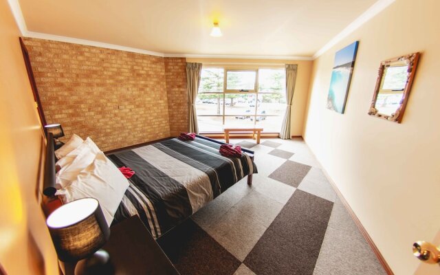 Esperance Foreshore Apartments