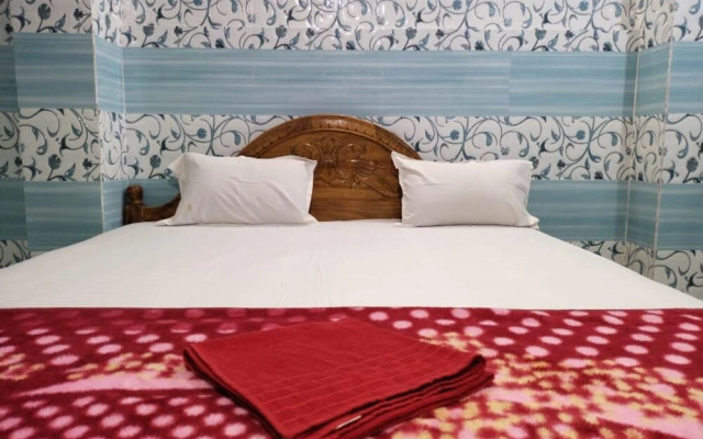 Goroomgo Ray Home Stay Puri