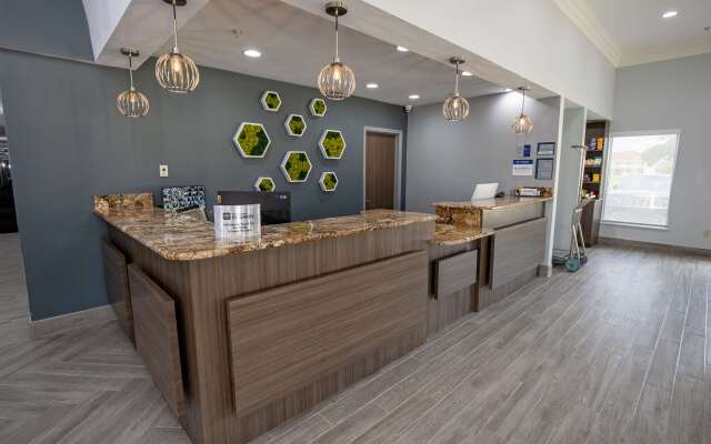 Best Western Plus Vermilion River Inn & Suites