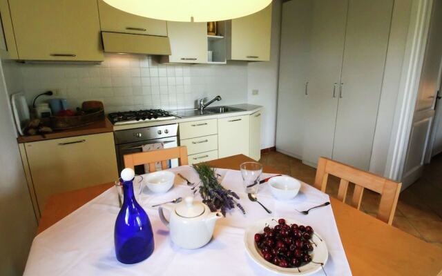 Apartment With Pool, Beautiful Surroundings