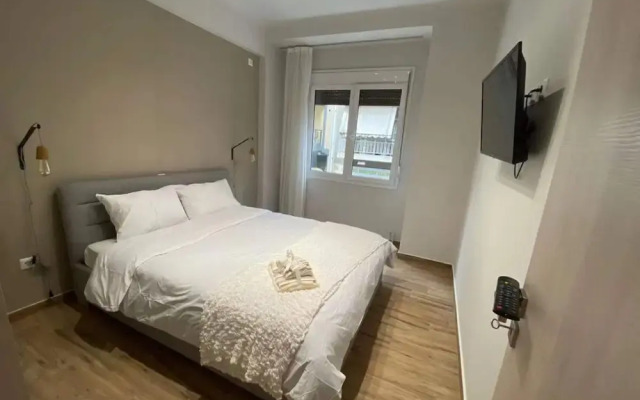 About Love Apartment- At015