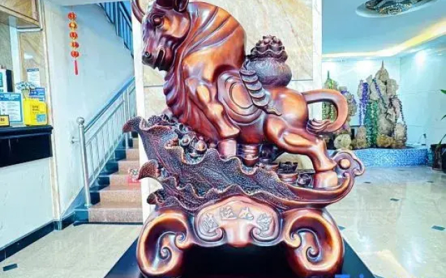 Luntai Lan Jun Hotel