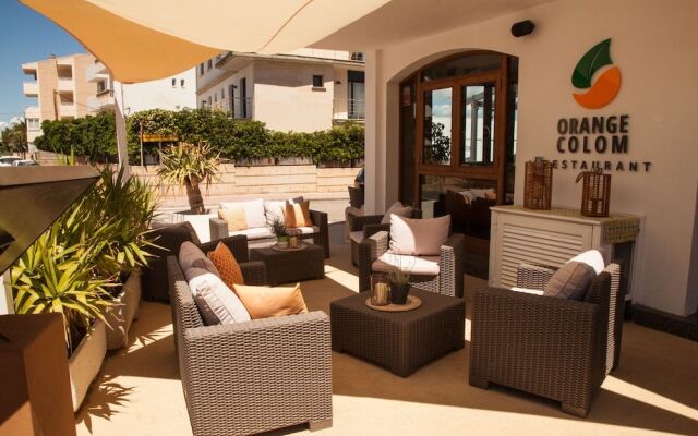 Orange Colom Seaside Apartments