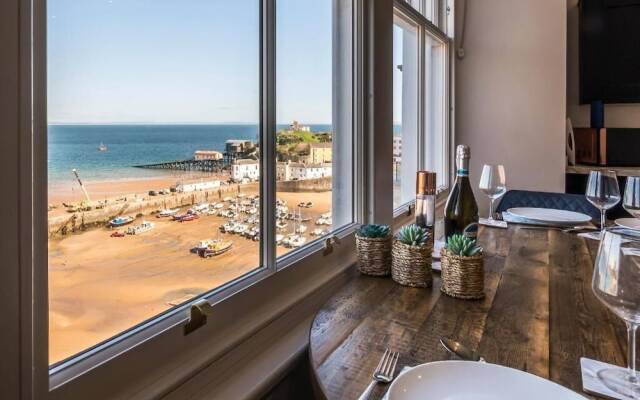 Lady Tenby - 2 Bedroom Luxury Apartment