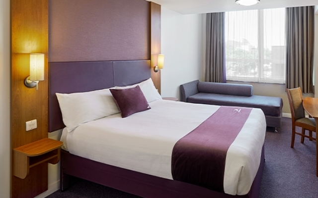 Premier Inn Wigan (M6, J25)