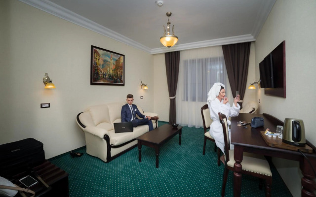 Magus Hotel