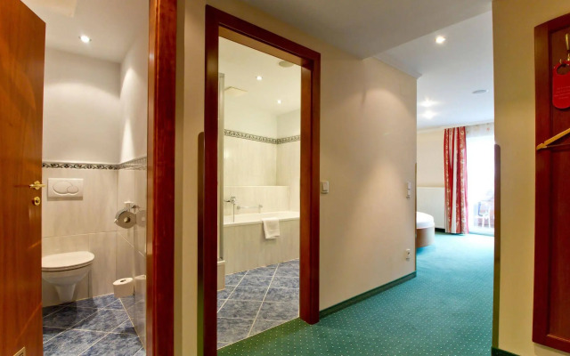 Seeboeckenhotel Zum Weissen Hirschen