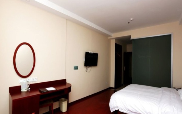 GreenTree Inn JiangSu NanJing South Railway Station South Square Express Hotel – Guest Rooms – Nanjing