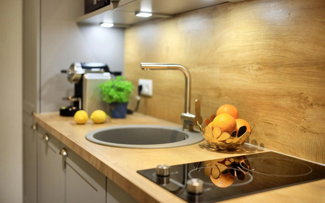 Jimmy's Apartments Dandelion