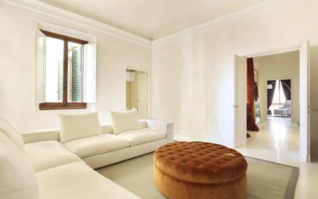 Luxury Apartment in Central Florence