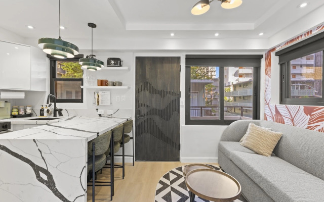 Stay Condominiums Waikiki