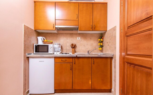 Awesome Apartment in Podstrana With 1 Bedrooms and Wifi