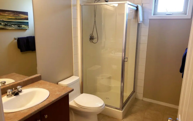 Pinnacle Pointe - By Vacations Kelowna