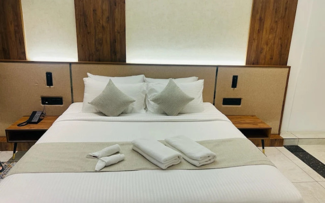 Royal Plaza Inn by RAK Rooms