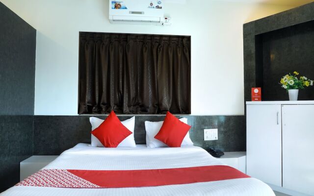 OYO 12209 Hotel Anupama