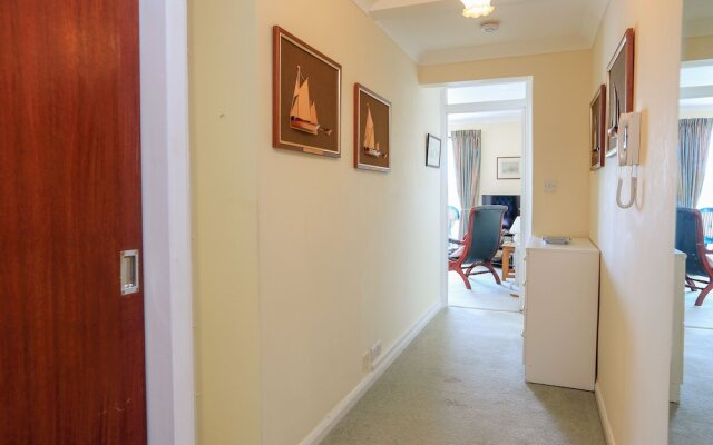 32 the Salcombe
