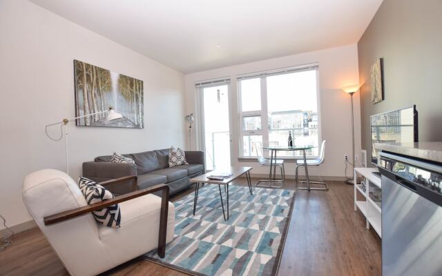 Capitol Hill Suites by Luxe Hubs