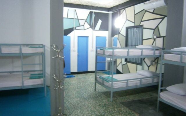The Living Quarters Hostel 543