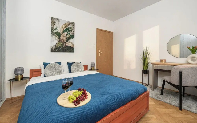 Lumina apartment for family in Warsaw