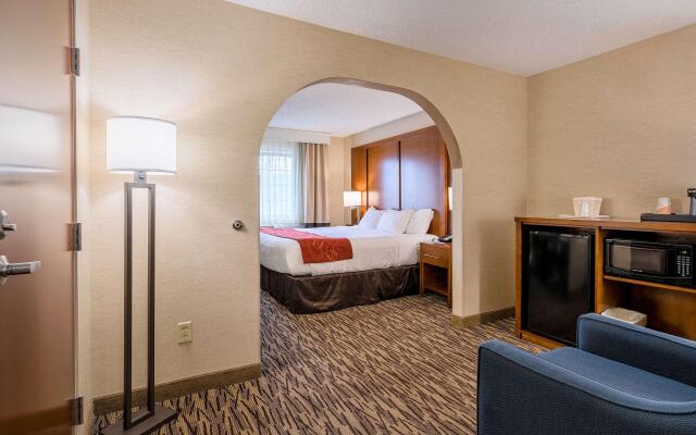 Comfort Suites Golden West on Evergreen Parkway