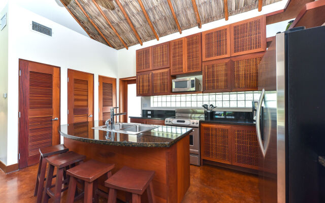 Victoria House Resort & Spa