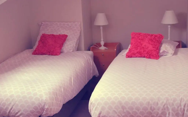 Skindles Guesthouse