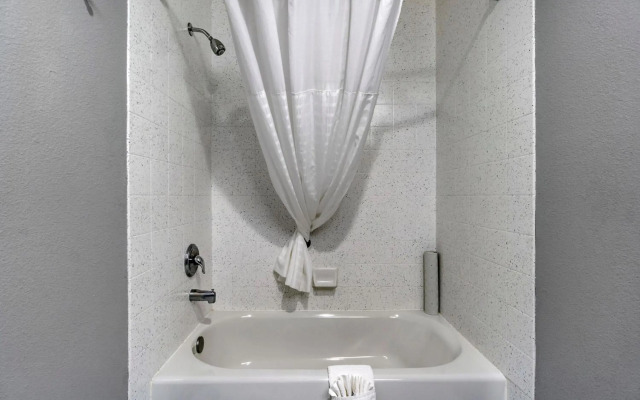 Comfort Inn Kent - Seattle