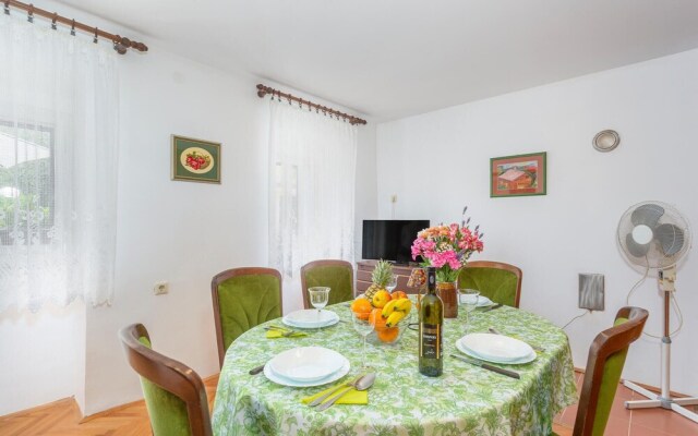 Beautiful Home in Sveti Miholjice With Wifi and 2 Bedroom