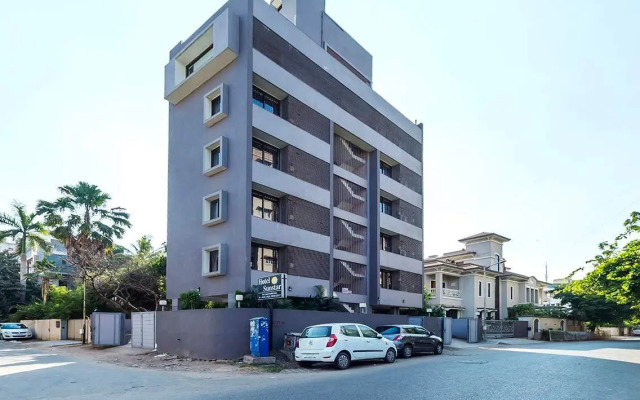 OYO 2656 Hotel Sunstar