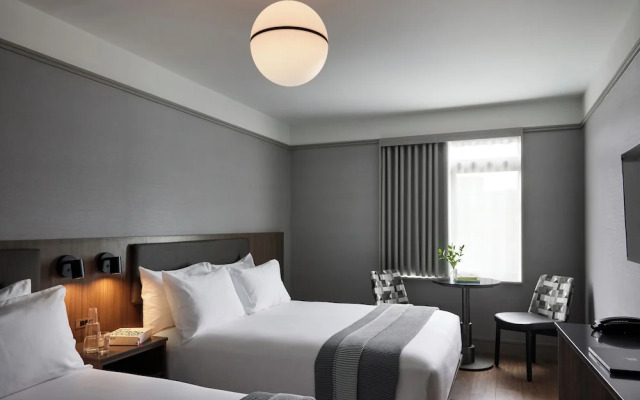 Melrose Hotel