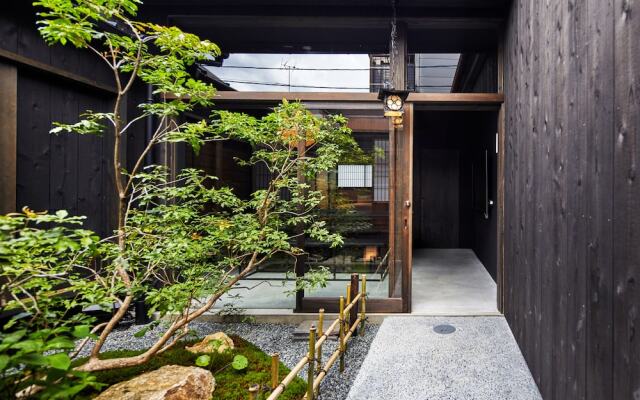 YADORU KYOTO HANARE Washi No Yado