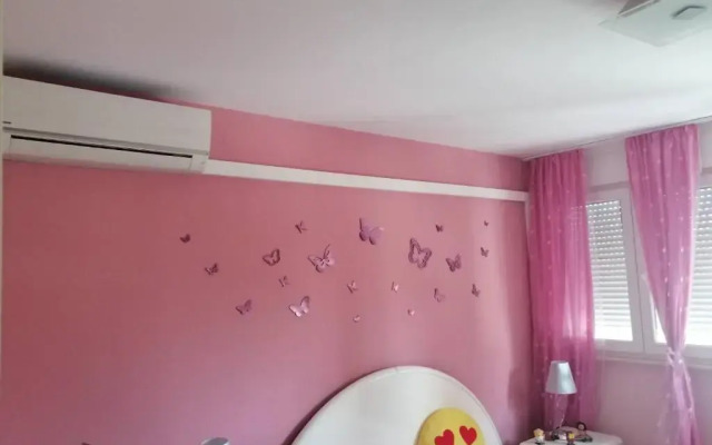 Apartment Lux Near City Center